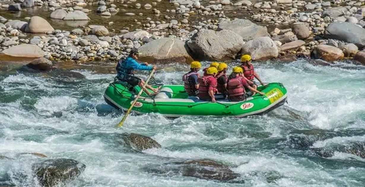The tragic death of a couple from Ahmedabad who went to Jammu and Kashmir when their rafting boat capsized