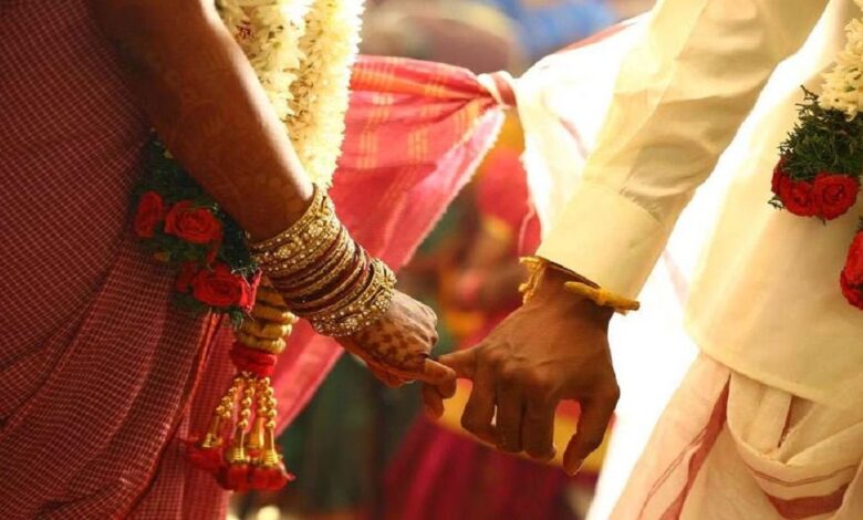 લગ્ન દરમિયાન વરરાજાને સારી જગ્યાએ ઉતારો ન આપતા જાનૈયાઓ પાછા જતા 181 અભયમ ટીમ આવી મદદે